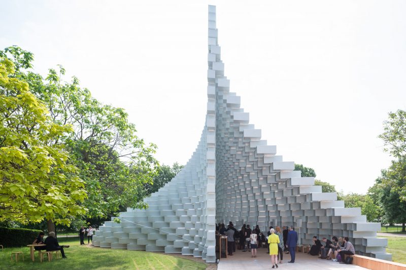 Serpentine Pavilion (London) made of translucent fibre polymer composites, - Pic by Iwan Baan